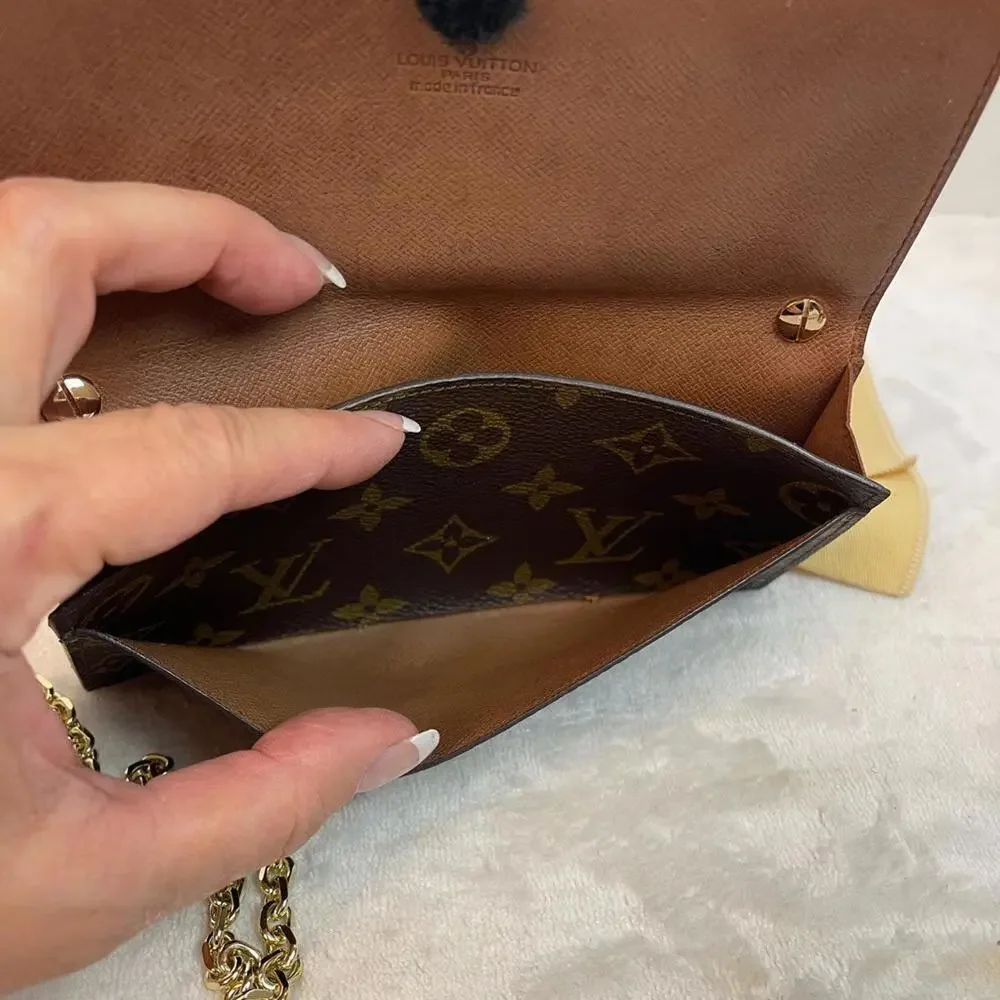 LOUIS VUITTON MONOGRAM FLAP WALLET - Picture 9 of 10